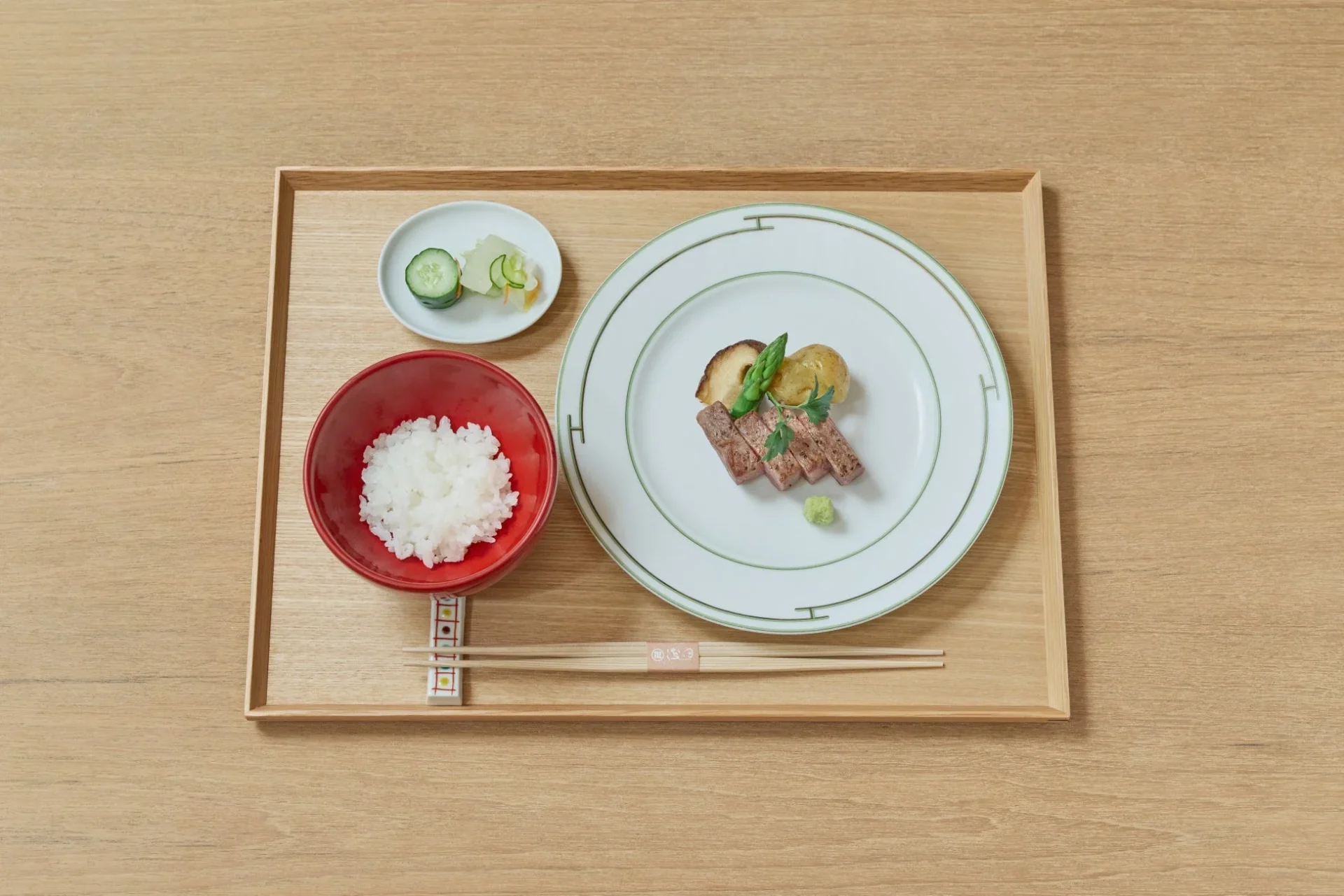 「ひるほうか」選べる主菜の肉料理御膳