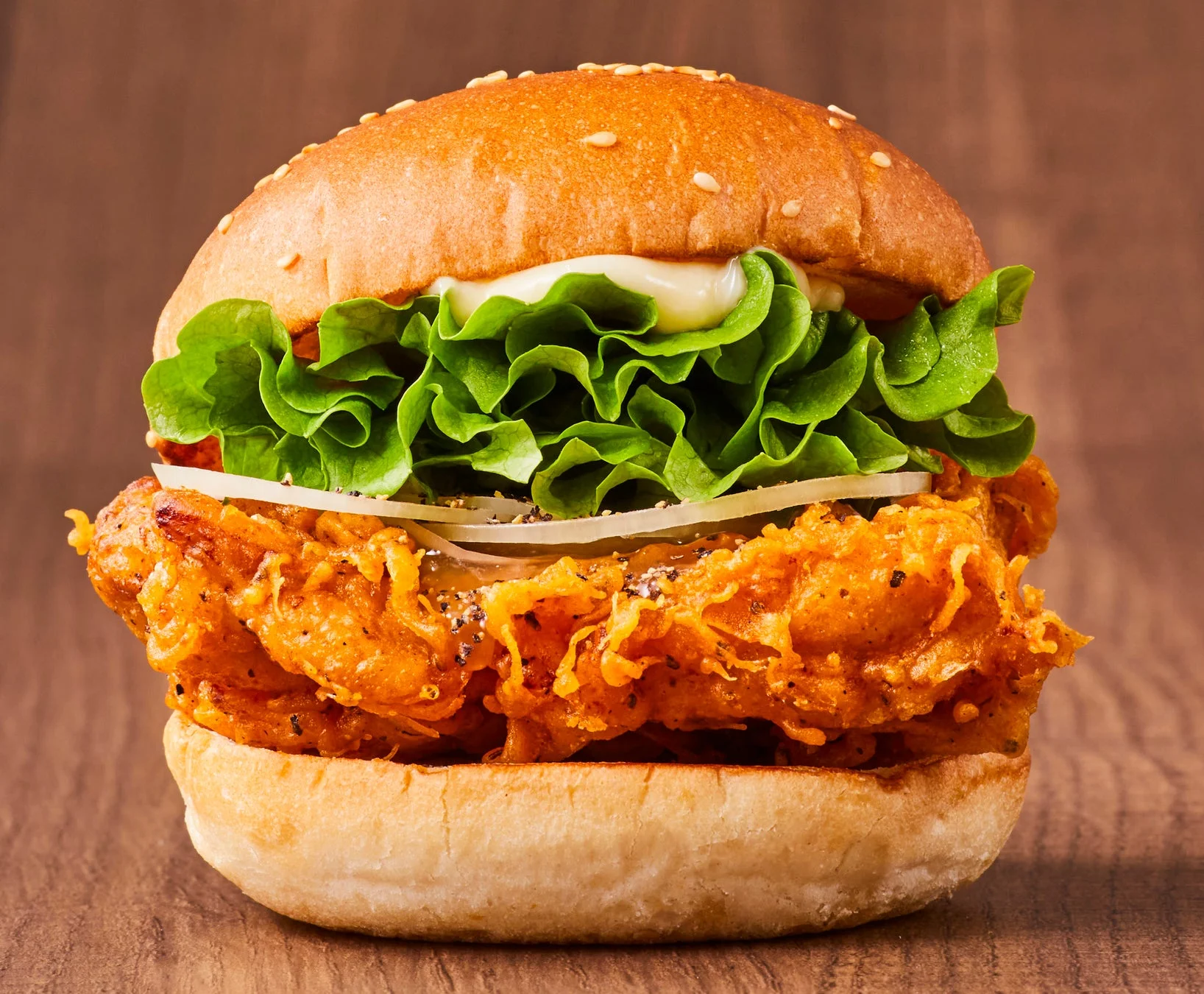 爽やかな味わいの塩レモンチキンバーガー