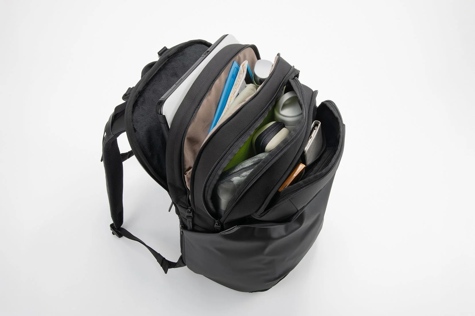 ace. ディバイズパックの内部構造と収納例