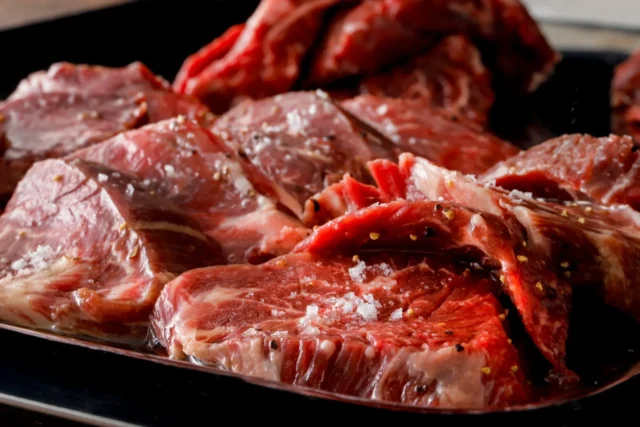 店内手切り「厚切りハラミ」