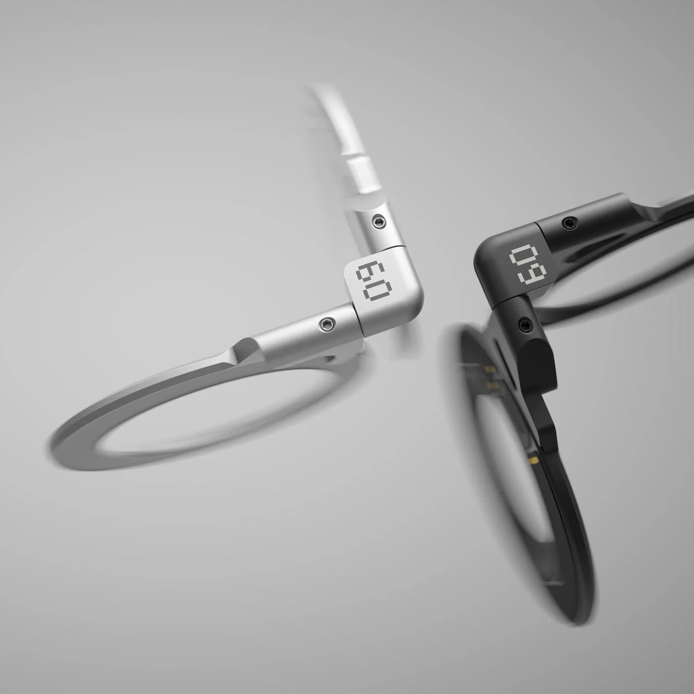 AULUMU G09 スマホリングスタンドの3軸360度回転機構を示すシルバーとブラックの製品