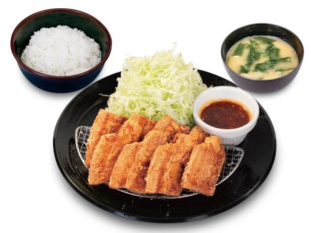 松のやのタイ風豚バラ唐揚げ、ムートート定食の単体写真